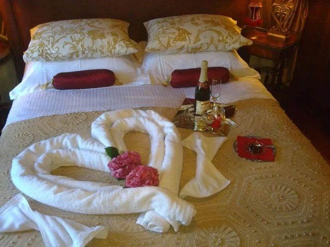 5 Bedrooms Villa