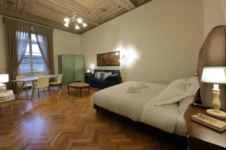 Corsini Tintori Guest House
