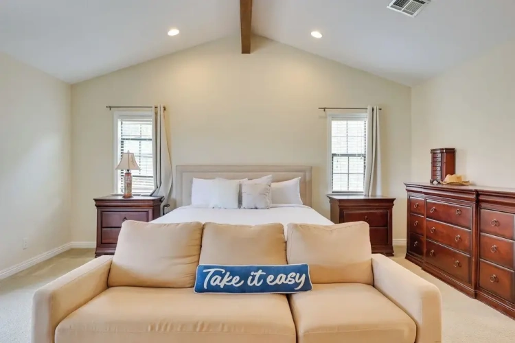 3 Bedrooms Cottage