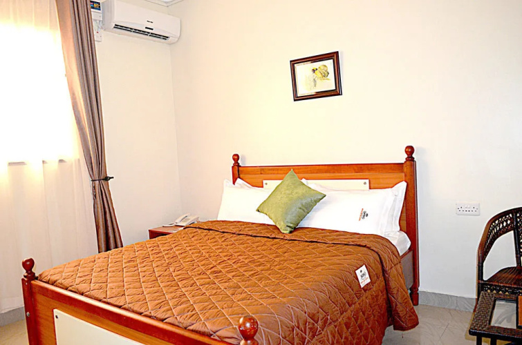 Marie's Royale Hotel