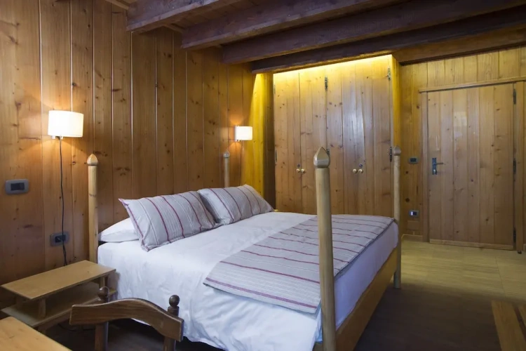 1 Bedroom Standard Double room with balcony and with view