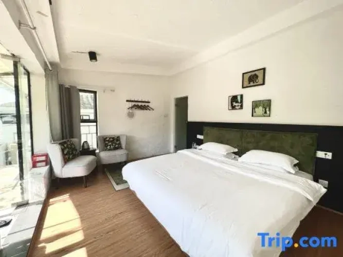 Standard Double room with view