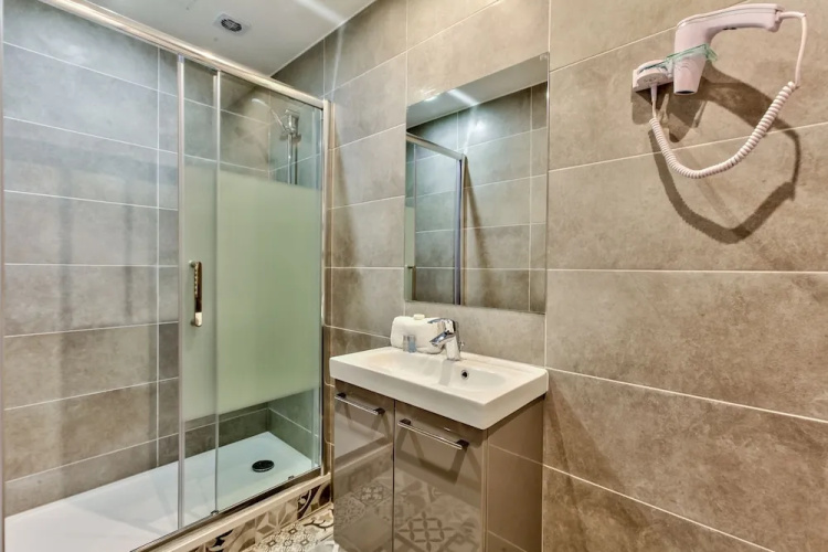 18 - Luxury Parisian Home Montorgueil 2