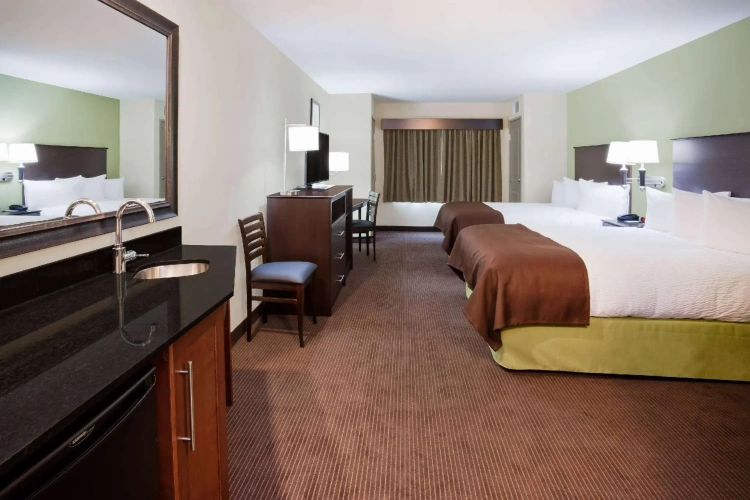 Deluxe Quadruple room