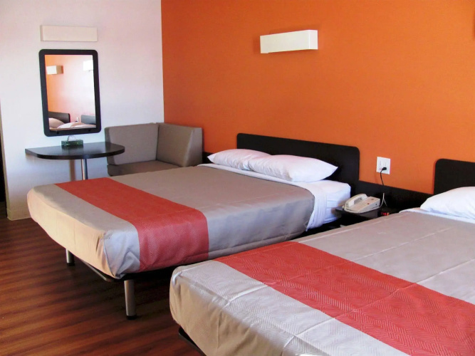 Joys Inn