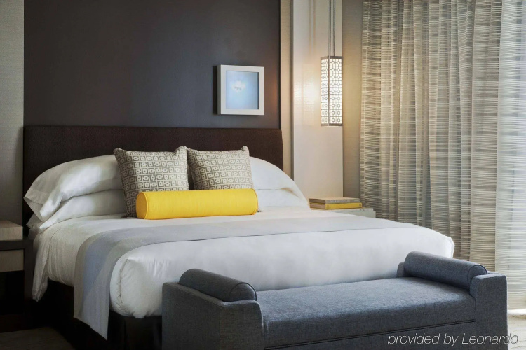 Kimpton Hotel Wilshire by IHG