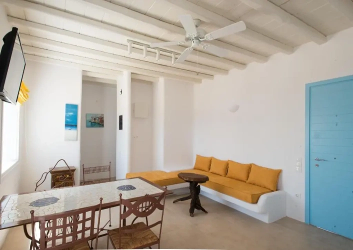 3 Bedrooms Villa