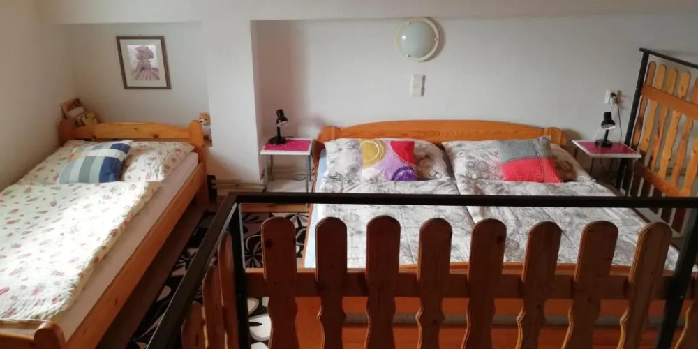 Standard Triple room