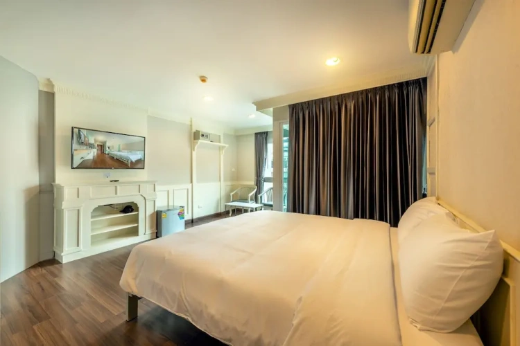 1 Bedroom Suite