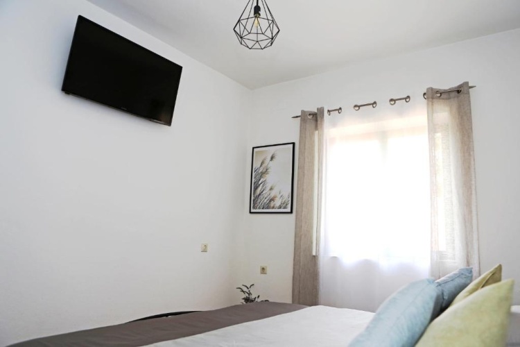 1 Bedroom Apartment with balcony