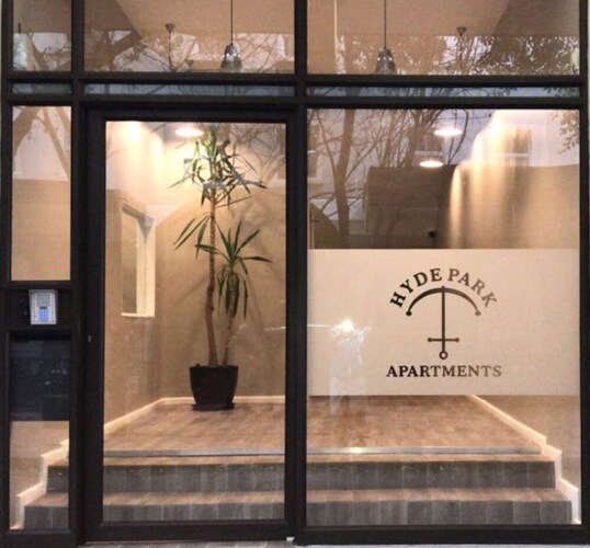 Studio Hyde Park  Over view