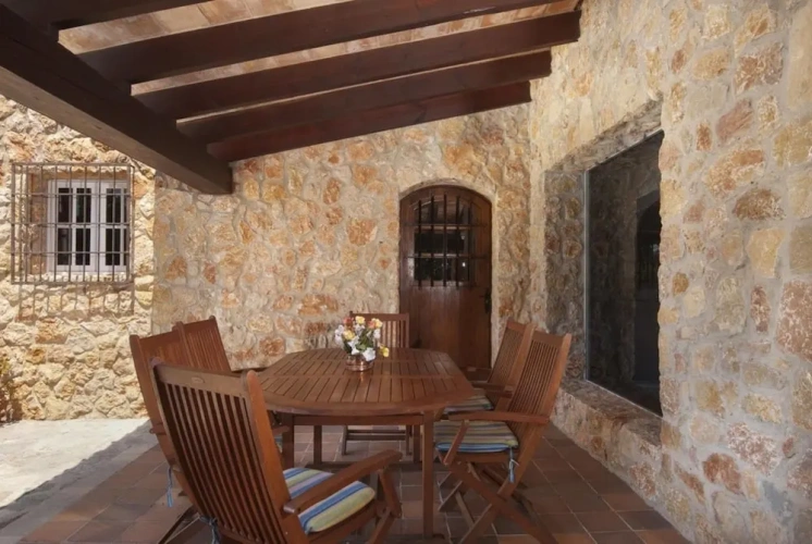 4 Bedrooms Family Villa with pool view
