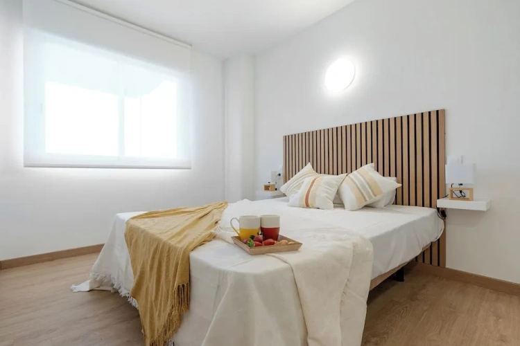2 Bedrooms Apartment