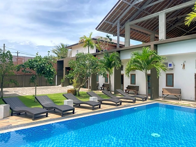 Deluxe Double room with pool view