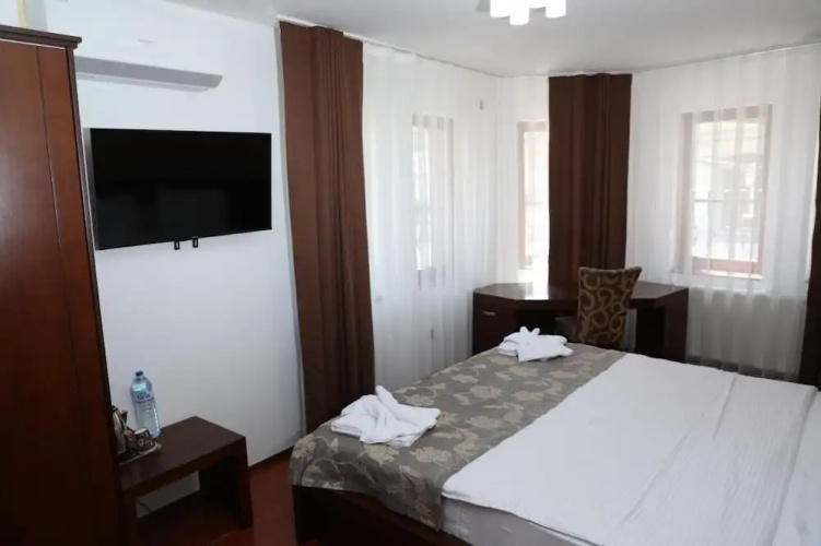 Bruti Hotel