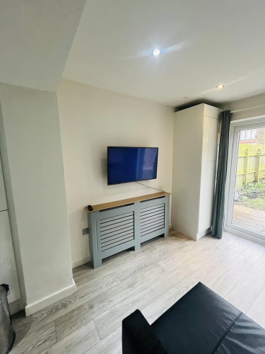 Immaculate 2-bed Apartment in London