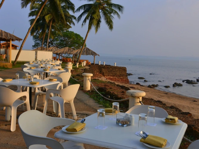 Standard Double room beachfront