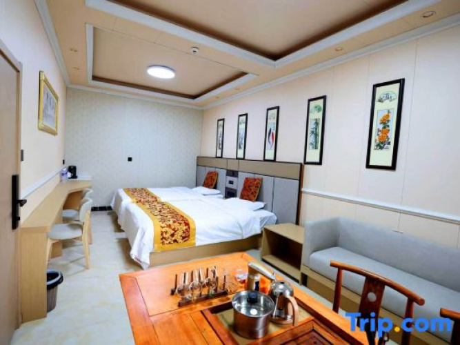 Zhongyang Yuanmengju Hotel