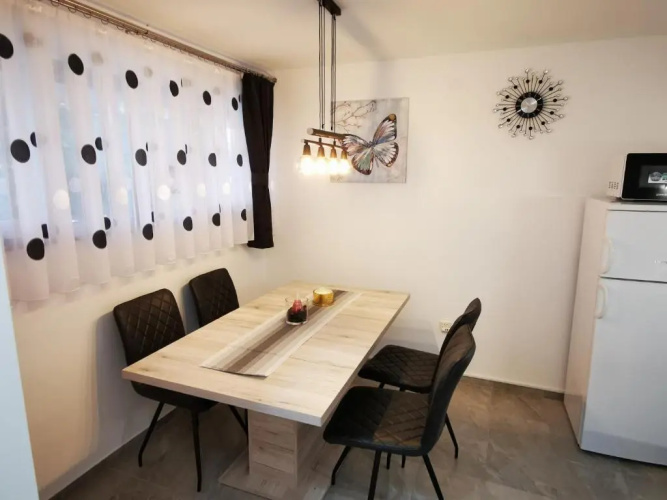 Ema Studio Apartman
