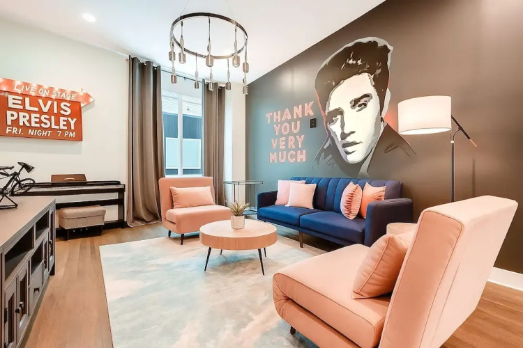 Elvis-themed 13 Beds Rooftop City Views