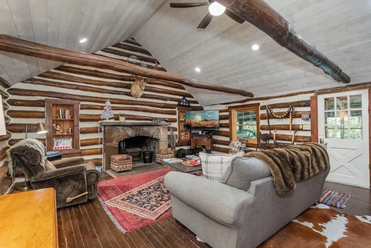 Tucked Inn by Taylor Made Deep Creek