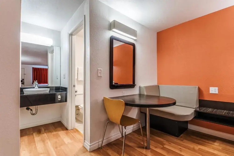 Motel 6 Ferndale WA