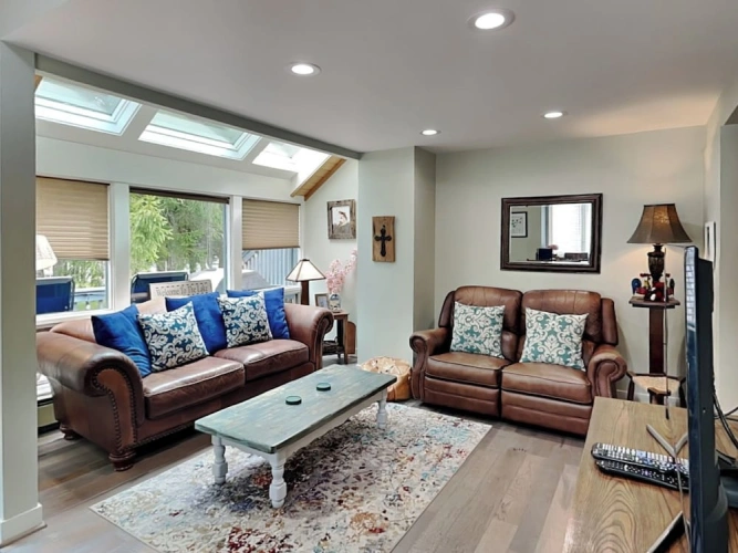 3 Bedrooms Cottage