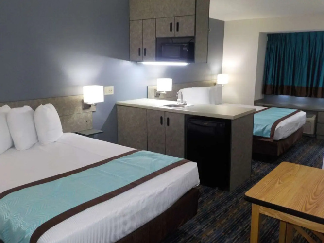 MJ Inn and Suites