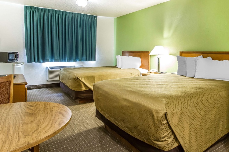 Standard Quadruple room