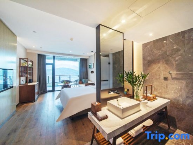 Superior Double room with garden view