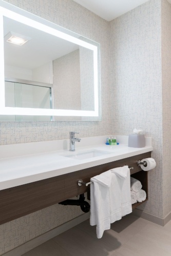 1 Bedroom Quadruple Suite