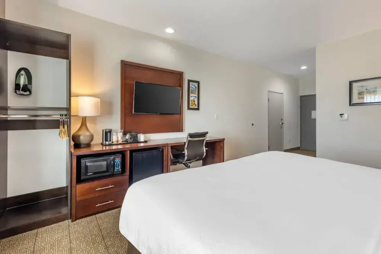 Microtel Inn & Suites by Wyndham Aztec