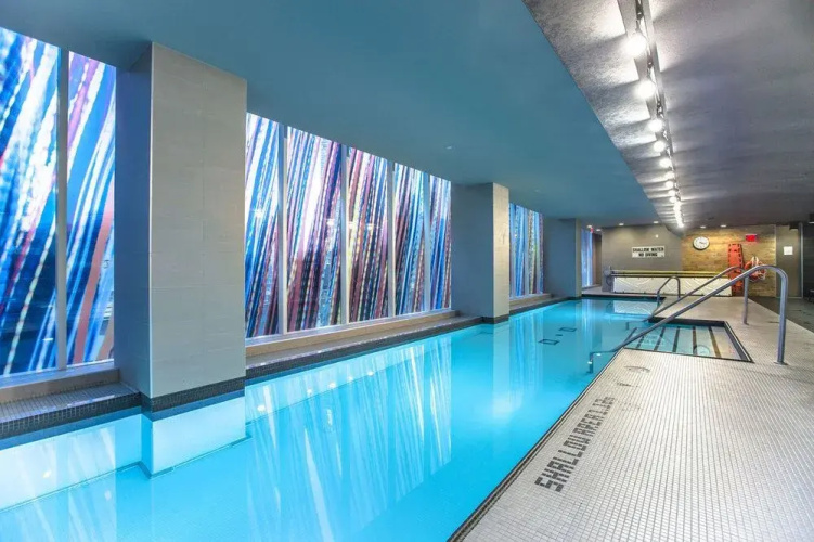 Luxury Home by Rogers Centre