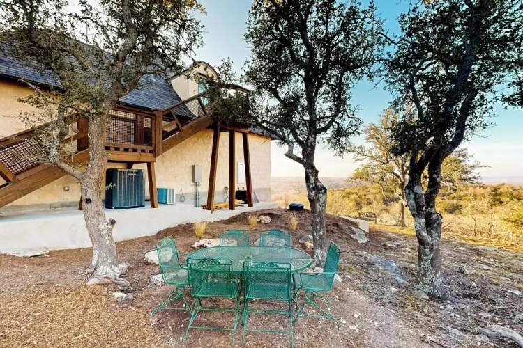 Stylish 1br W/ Patio & Nature Views - Near River - Comfort, TX