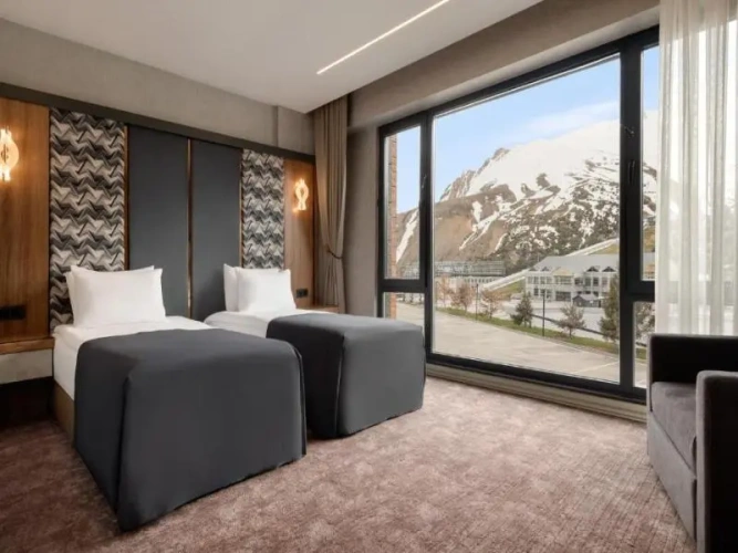 Double Suite