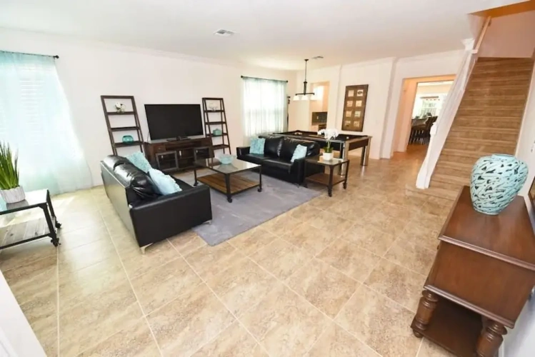 6 Bedrooms Family Cottage