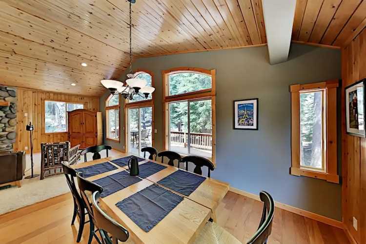 14394 Tyrol Rd Condo