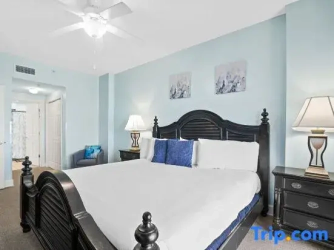 3 Bedrooms Apartment