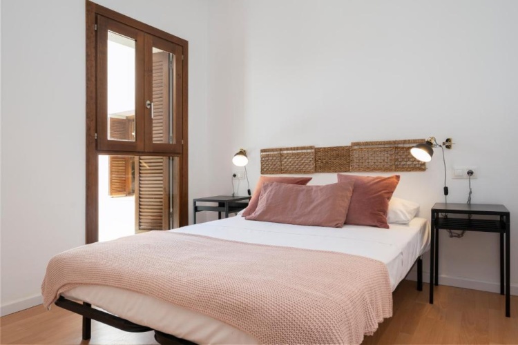 3 Bedrooms Apartment