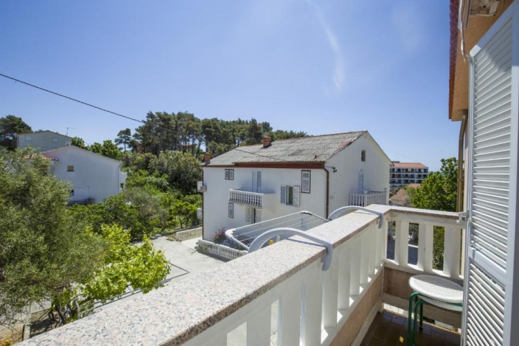 Standard Triple room with balcony