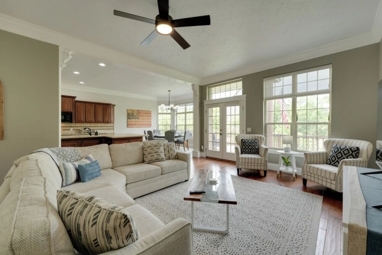 6 Bedrooms Cottage with balcony
