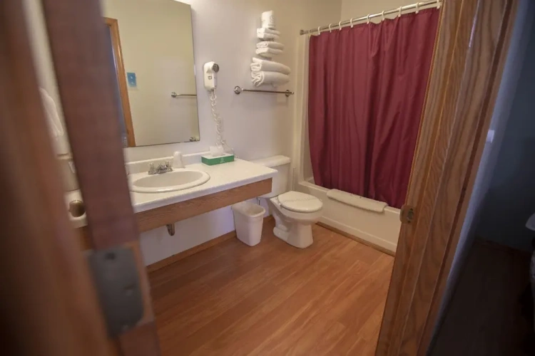 Classic Double Basement room