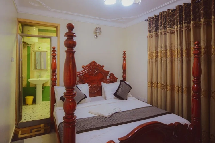 Deluxe Apartment