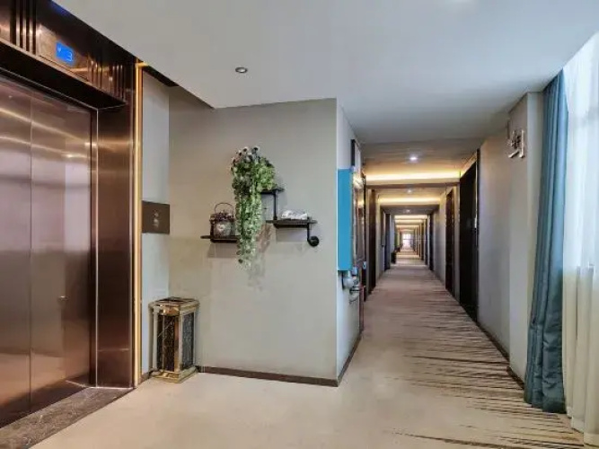 Cassidy Changxiang Hotel