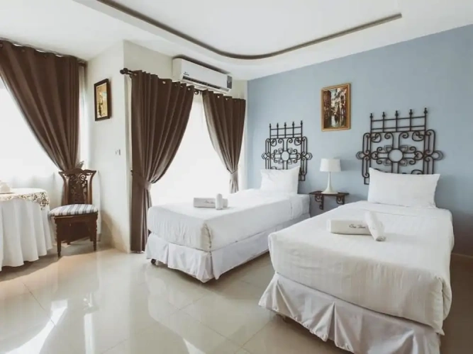 Superior room with balcony