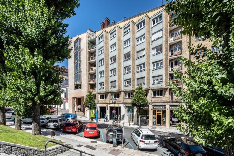 Deluxe Apartment