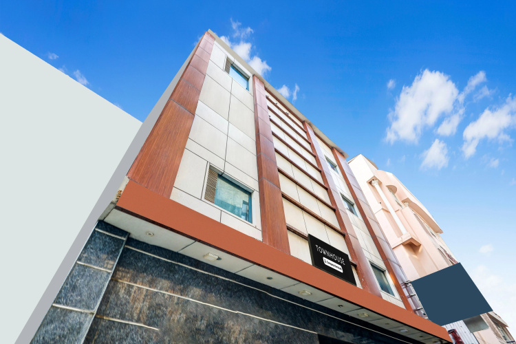 Hotel Mohan International