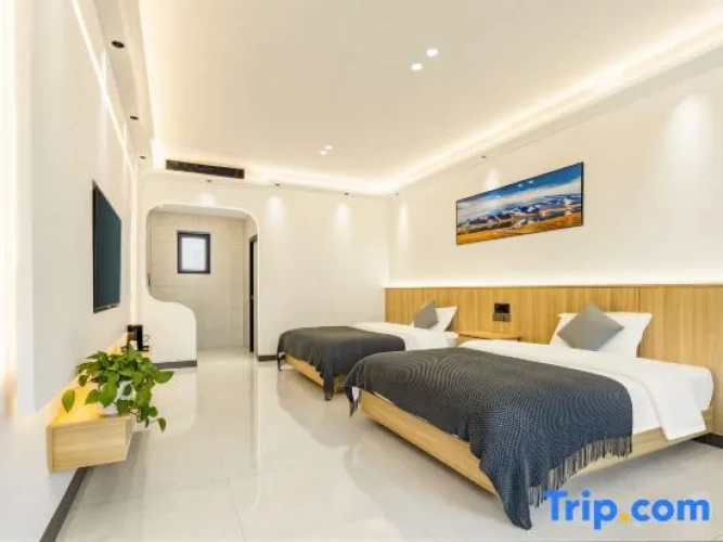 Standard Double room with courtyard view