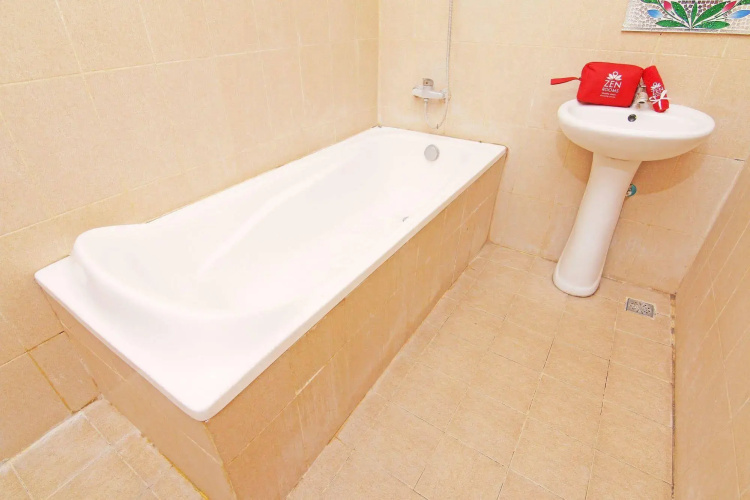 Gong Corner Guest House 2