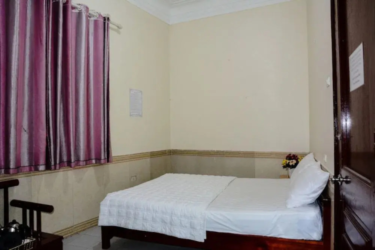 Duc Quang Hotel